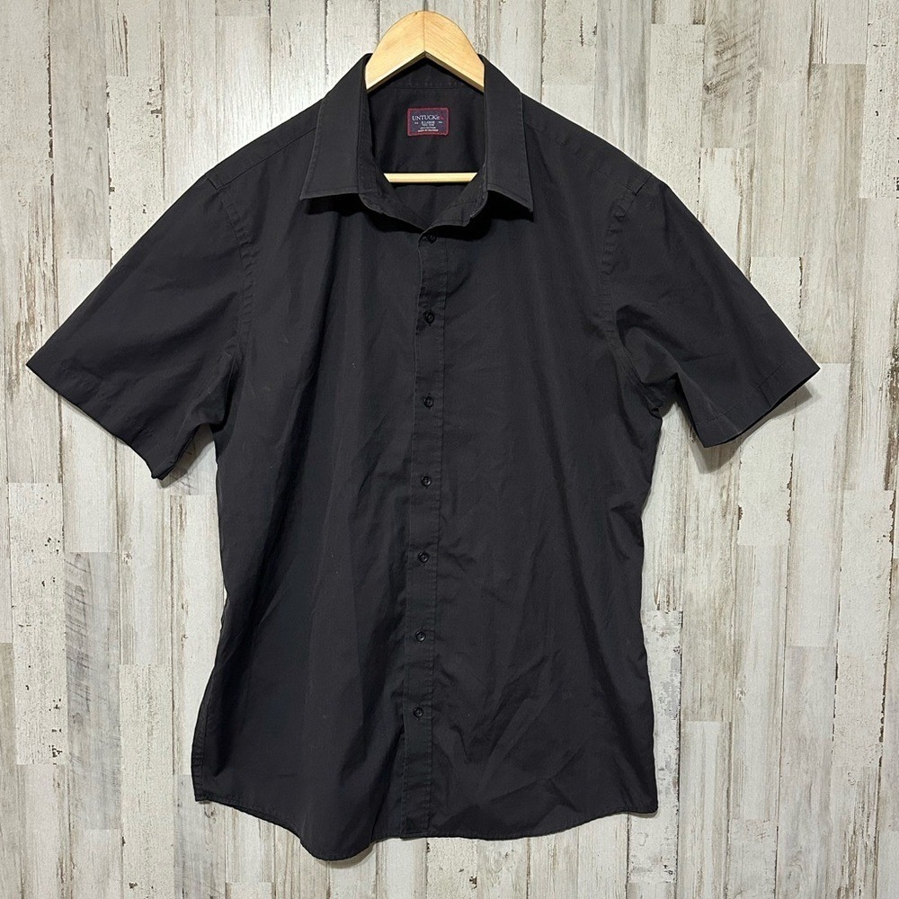 Untuckit‎ Short Sleeve Button up